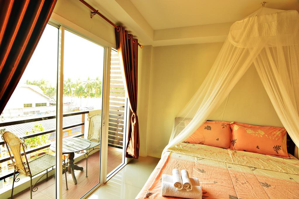 The Day Hotel Τσον Μπουρί Δωμάτιο φωτογραφία