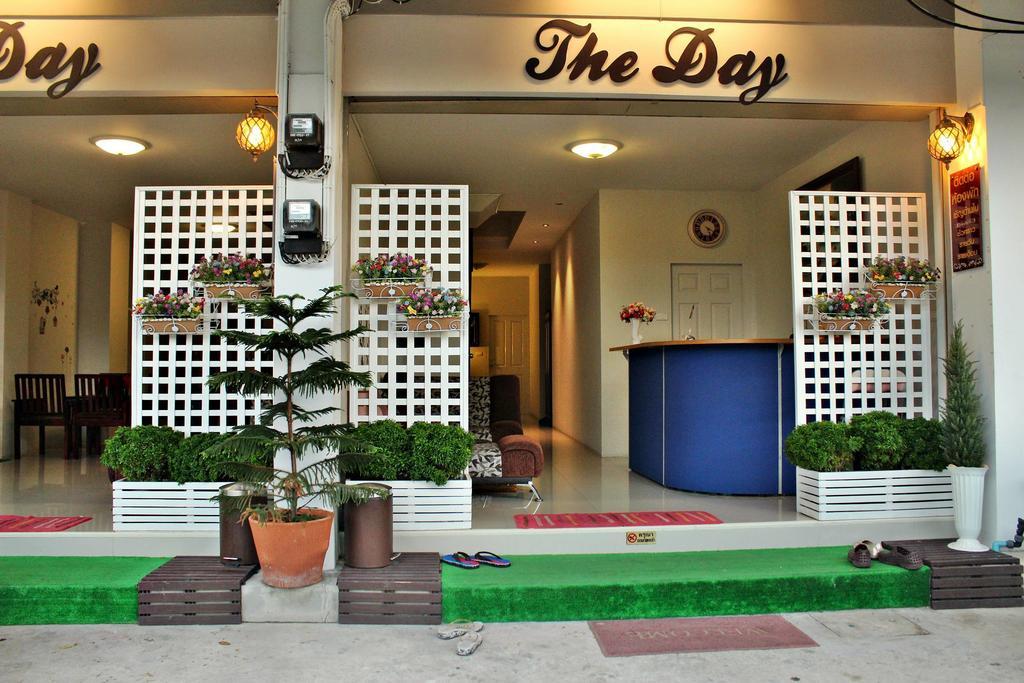 The Day Hotel Τσον Μπουρί Εξωτερικό φωτογραφία