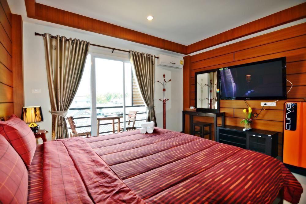 The Day Hotel Τσον Μπουρί Εξωτερικό φωτογραφία